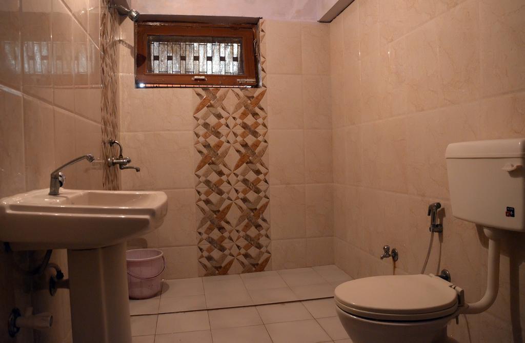 Hotel New Bakshi House Agra  Rum bild