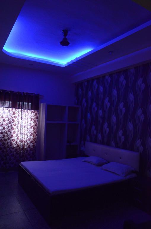 Hotel New Bakshi House Agra  Exteriör bild